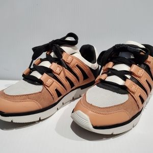 Women's Flamingo Andeawy Sneakers